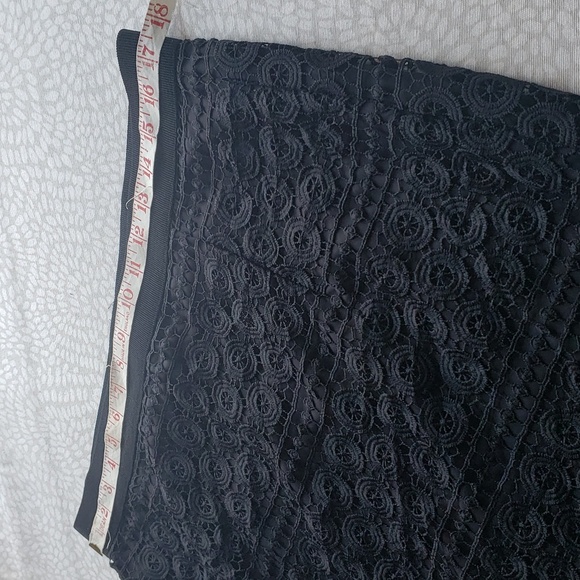 Loft Black Lace Skirt Size 12 - Picture 4 of 10